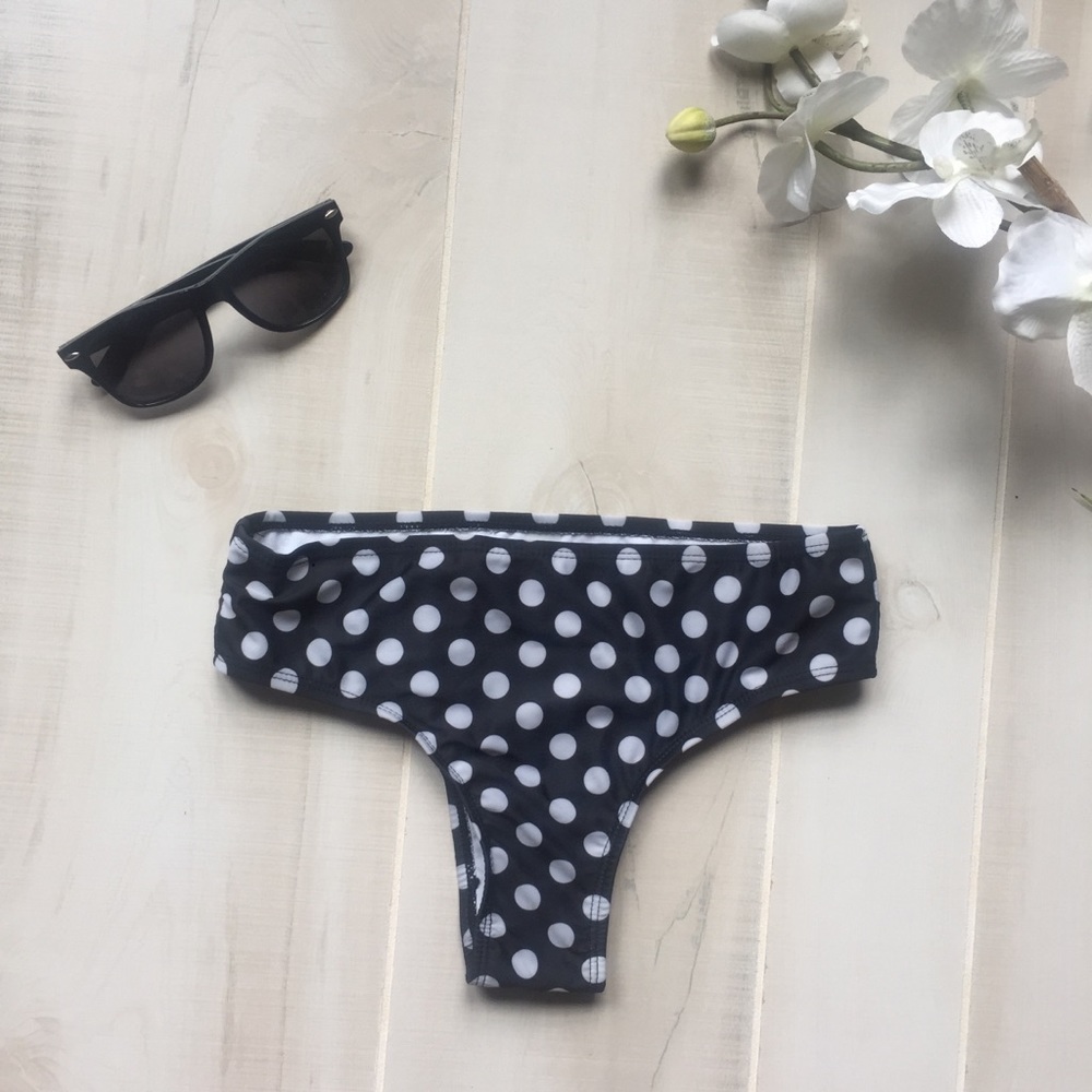 New Boutique Cheeky Bikini Bottoms